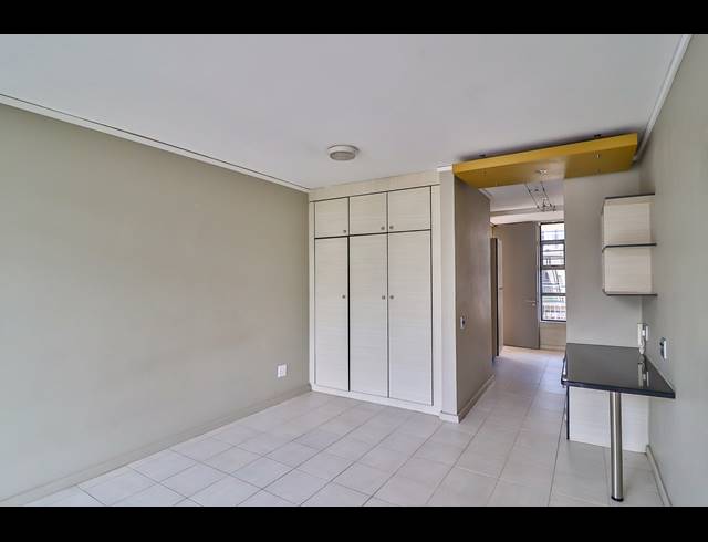 0.5 BEDROOM APARTMENT FOR SALE IN LYNNWOOD